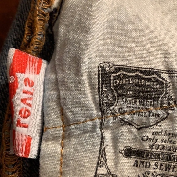 LEVIS CUTOFF RAW HEM SHORTS HIGH RISE 501 BUTTON FLY SIZE 29 - Picture 7 of 7